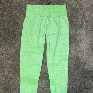 Medium NVGTN Digital Green Seamless Leggings - NWT
